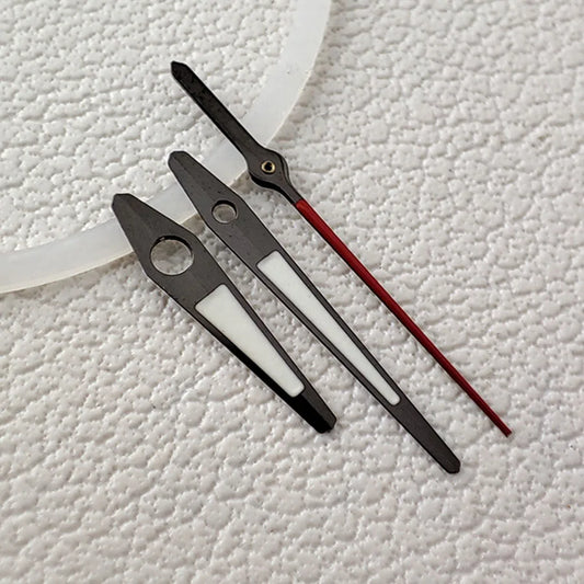 Arrow-shaped C3 green lume for NH35 NH36/4R/7S watch movements, enhancing visibility and style.