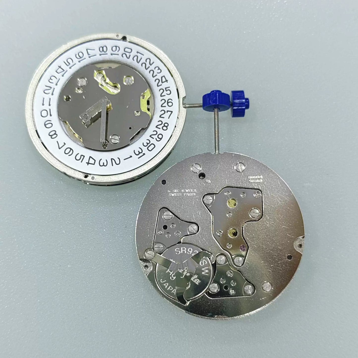 Swiss Part Ronda 5040.D quartz movement with date at 3, ideal for watch repair and accessories.