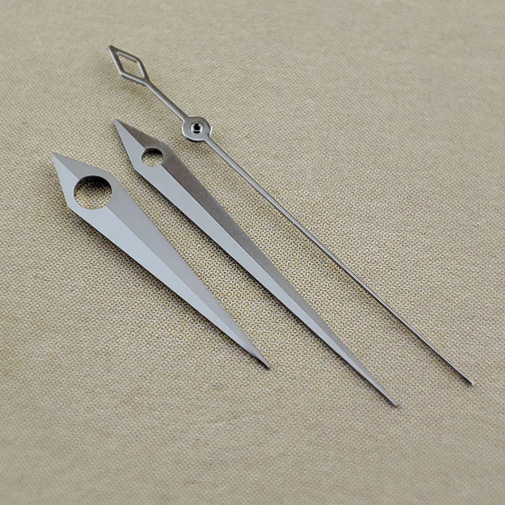 15mm silver rhombus tail watch hands, compatible with NH35/36, NH38, NH72, NH70 movements, no lume.
