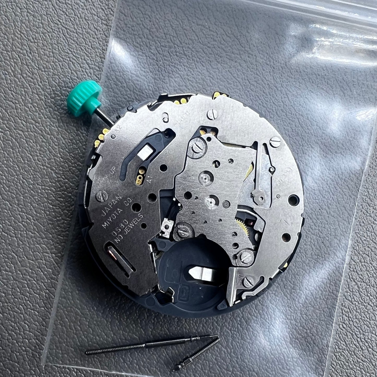 Japan Miyota 0S80 quartz watch movement by Miyota, precise replacement for 0580 models.