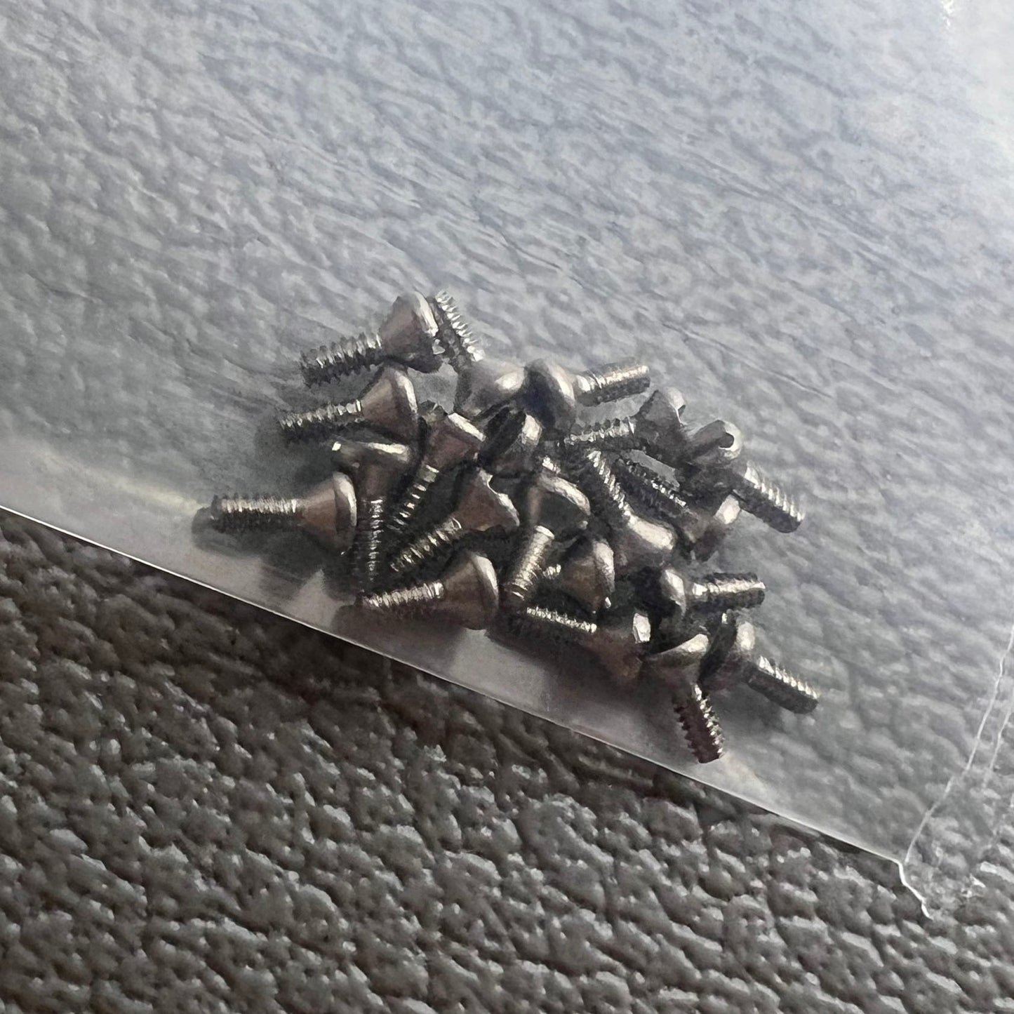 Lot de 10 vis de montage pour coussin de boîtier de montre pour mouvement Miyota 8215 8200