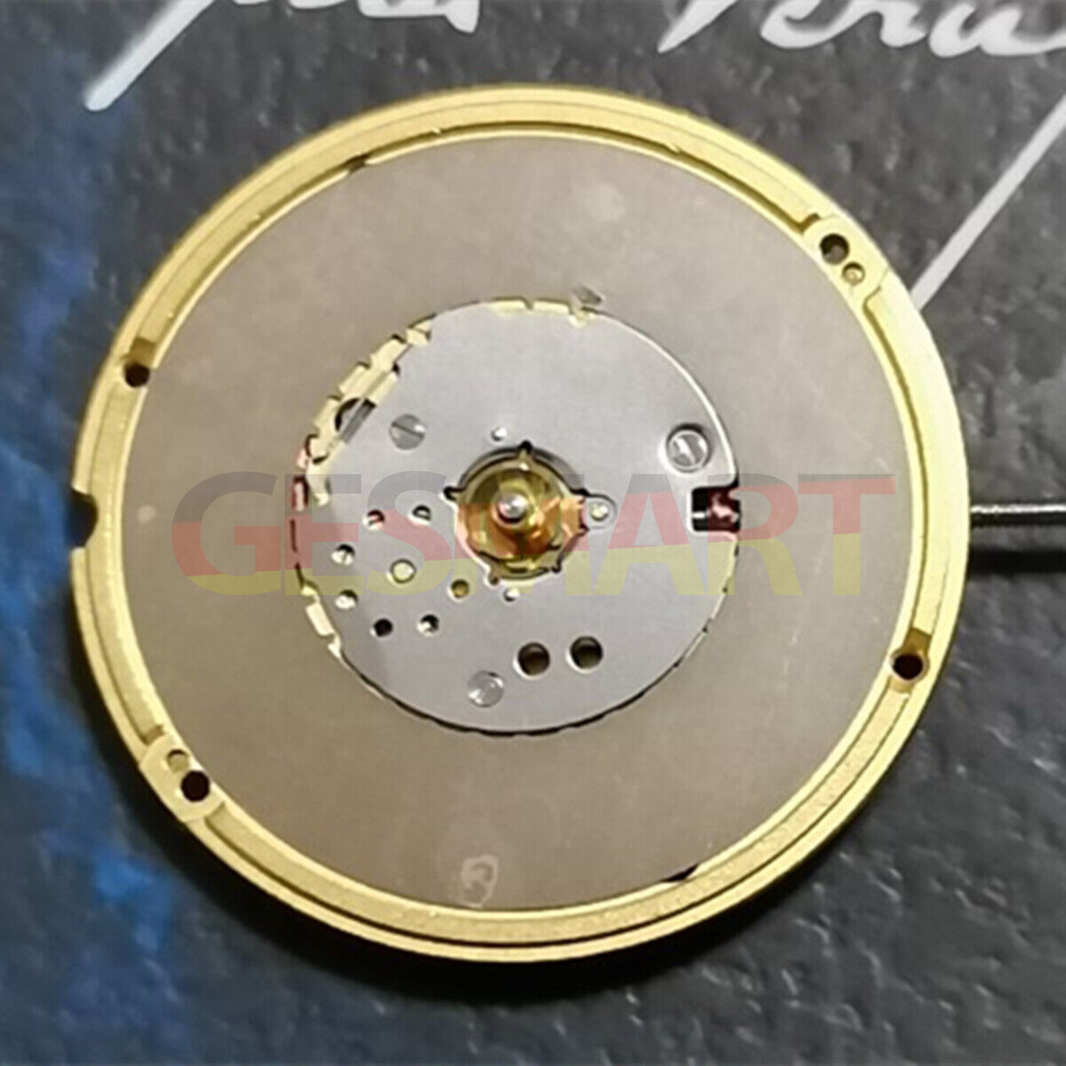F05.101 Swiss Made Quartz Movement watch repair part with 2 hands, no date feature for precise timekeeping.