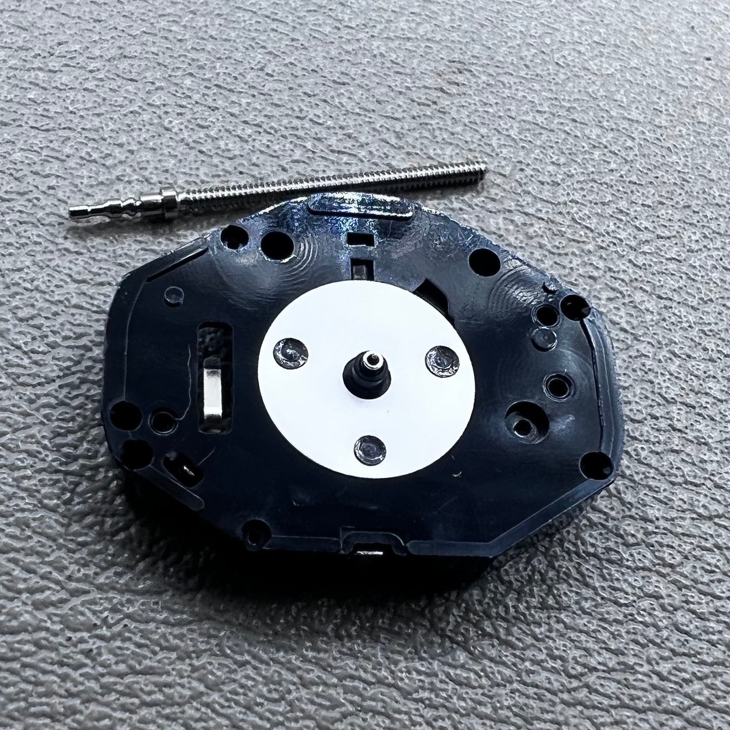 Set of 3 Hattori Epson TMI PC21 quartz watch movements for precise timekeeping and reliable performance