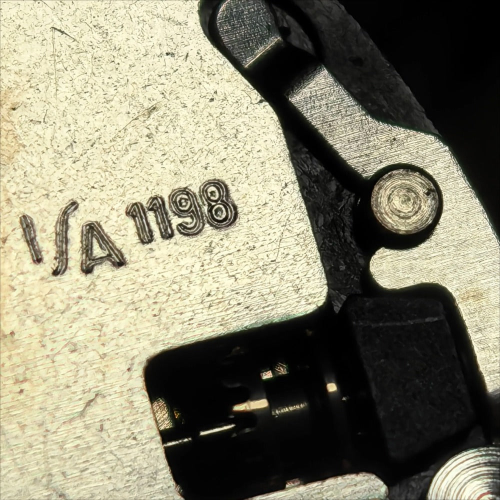 Swiss Made ISA1198 Quartz watch movement, no calendar, precision timekeeping for repairs and replacements.