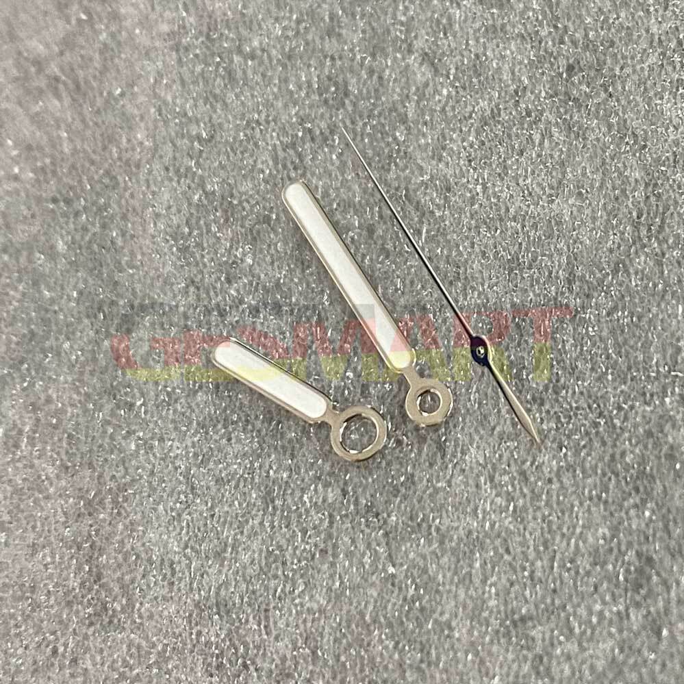 Green luminous vintage watch hands with silver trim for NH35/NH36 movement, precise and stylish replacement.