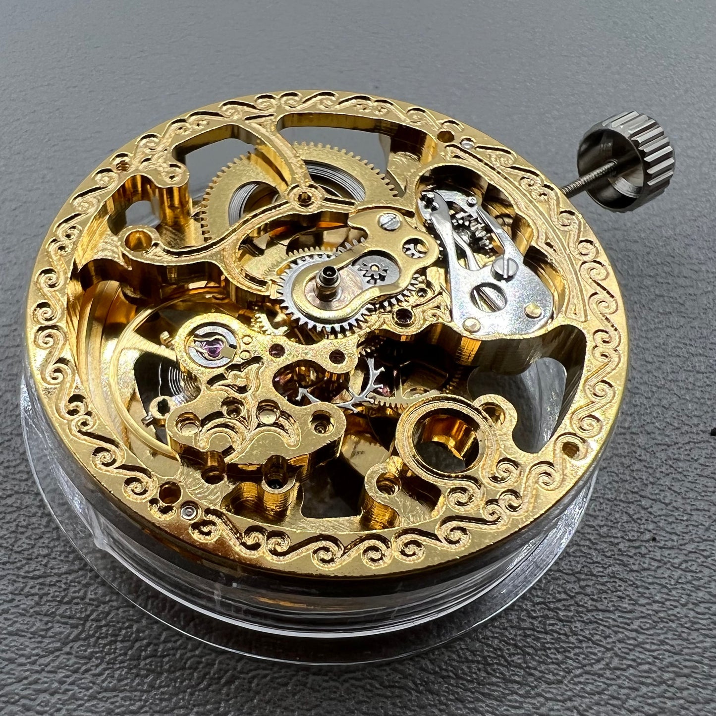 Golden Hollow 32.8mm watch with 7120 automatic mechanical movement, extra-large design.
