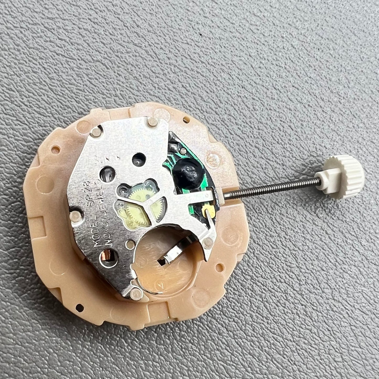 Mouvement de montre à quartz Sunon SP28 3 aiguilles avec date Date@6