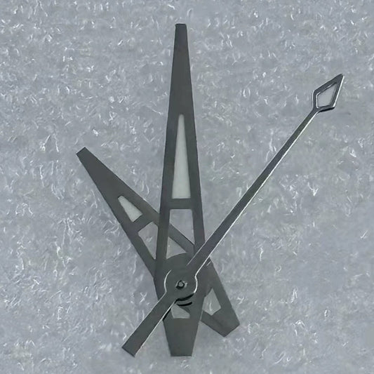 Silver second hand with silver trim and big arrow design, compatible with NH35/36, NH38, NH72, NH70 movements.