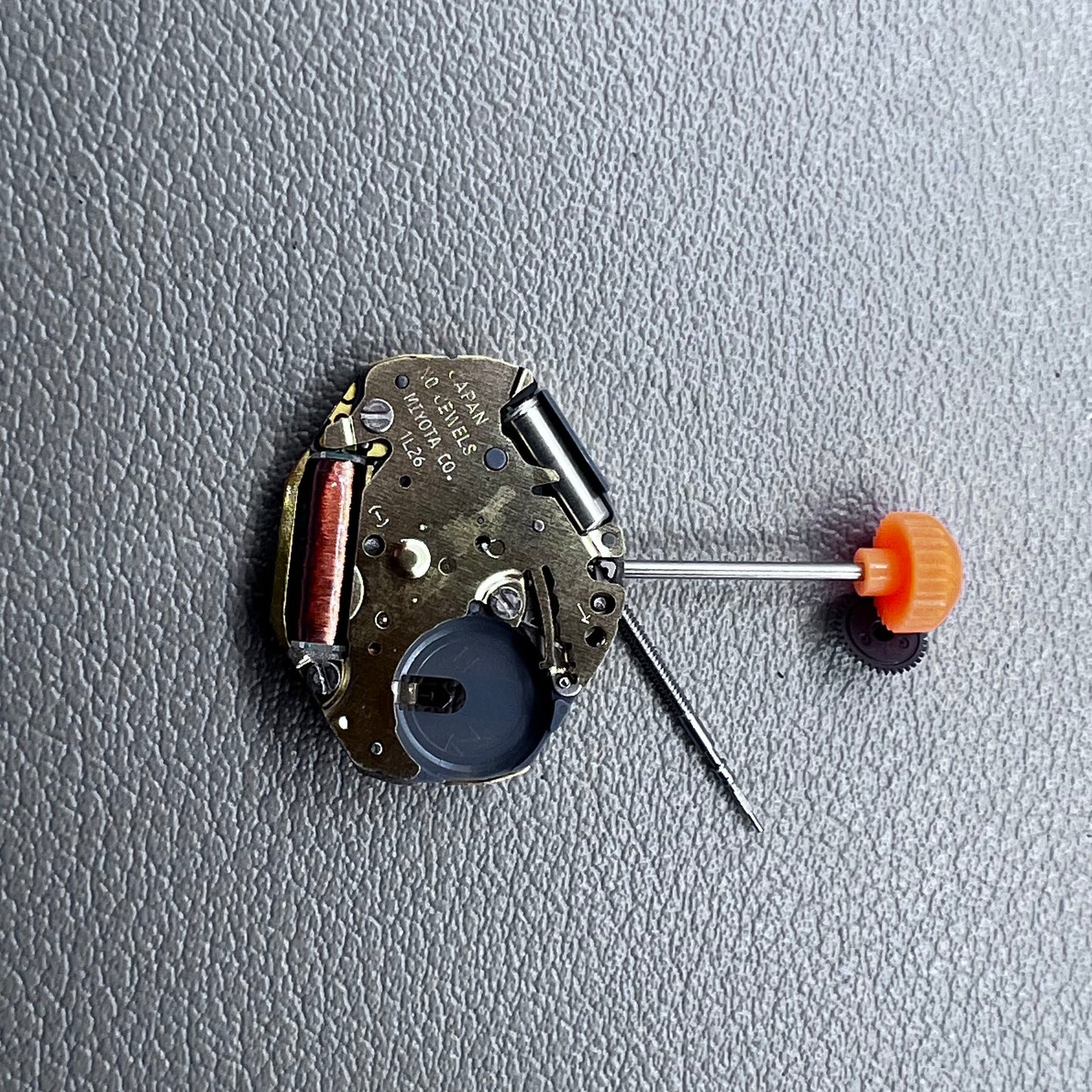 Japan Miyota 1L26 quartz watch movement with precise timekeeping for durable watch accessories.