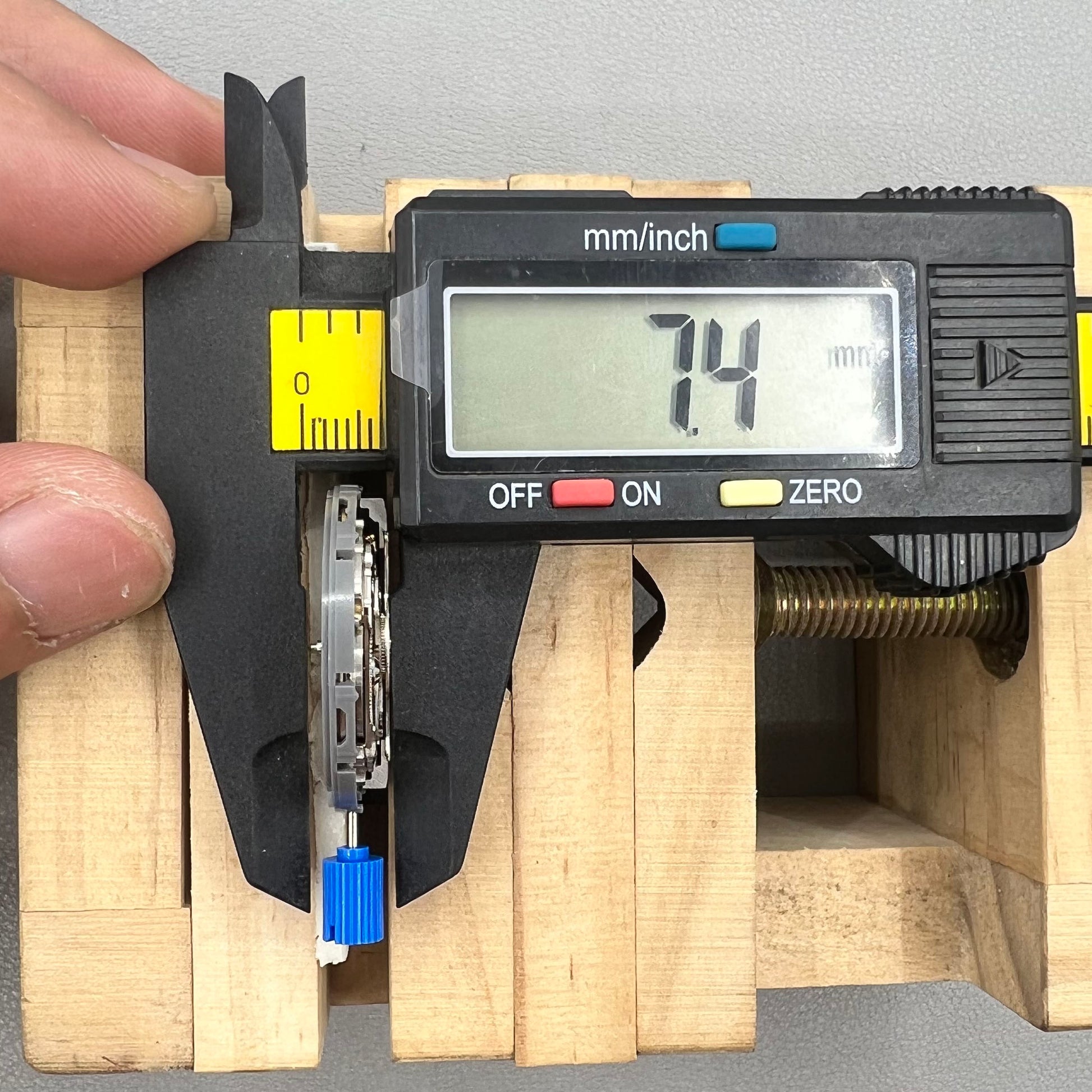 Seiko NH35 automatic watch movement displaying special font details with high accuracy craftsmanship.