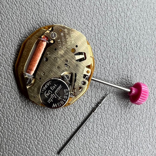 Japan Miyota 9T15 quartz watch movement with date display at 6 o?clock for precise timekeeping