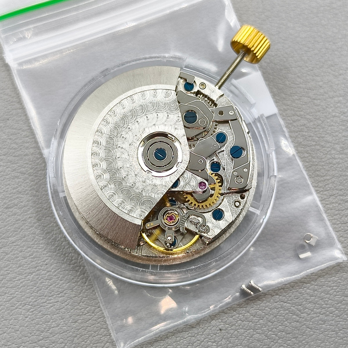 Dandong 7753 7750 Automatic Mechanical Movement Small Second@9 Date@4.5