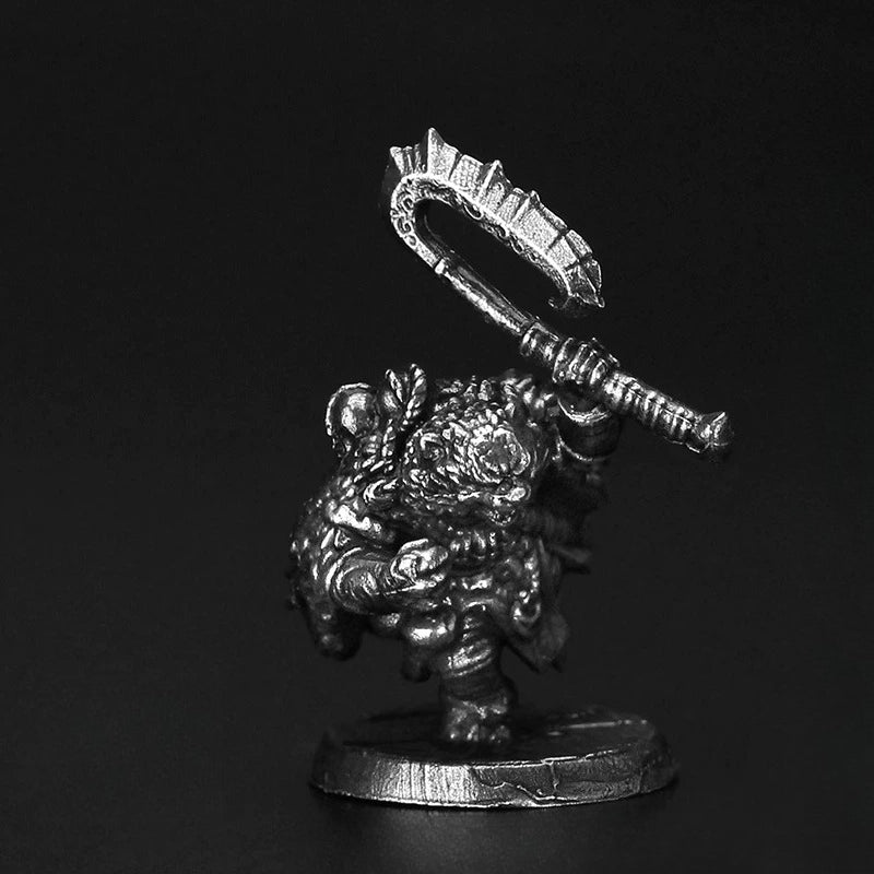 Black Bear Vanguard Copper Miniature Figurine White Bronze Fantasy Wargame 293-2
