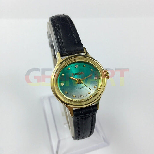 HAIDA Lady watch with golden nail markers, 17 jewels, gradient green oval dial, elegant accessory.