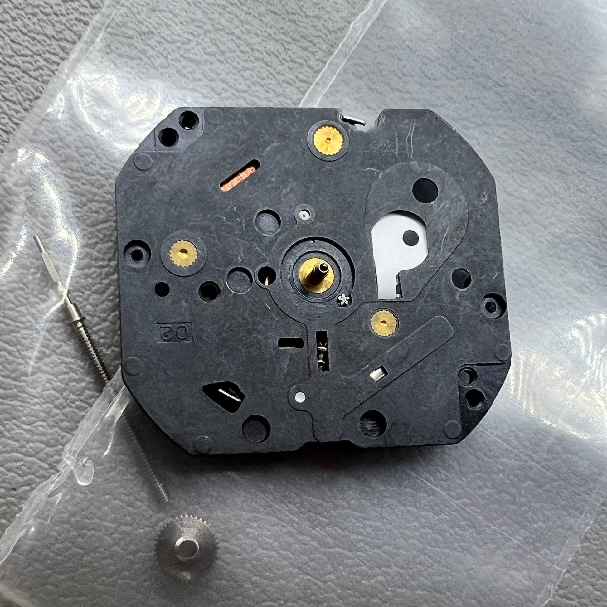 Seiko 7N21C quartz movement for watches, original Japan quality, precise timekeeping mechanism