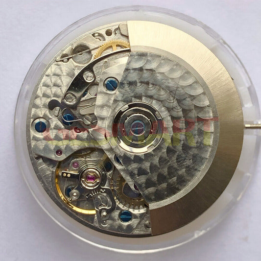 Dandong 7750 automatic mechanical watch movement with single calendar at 6, precision timepiece.