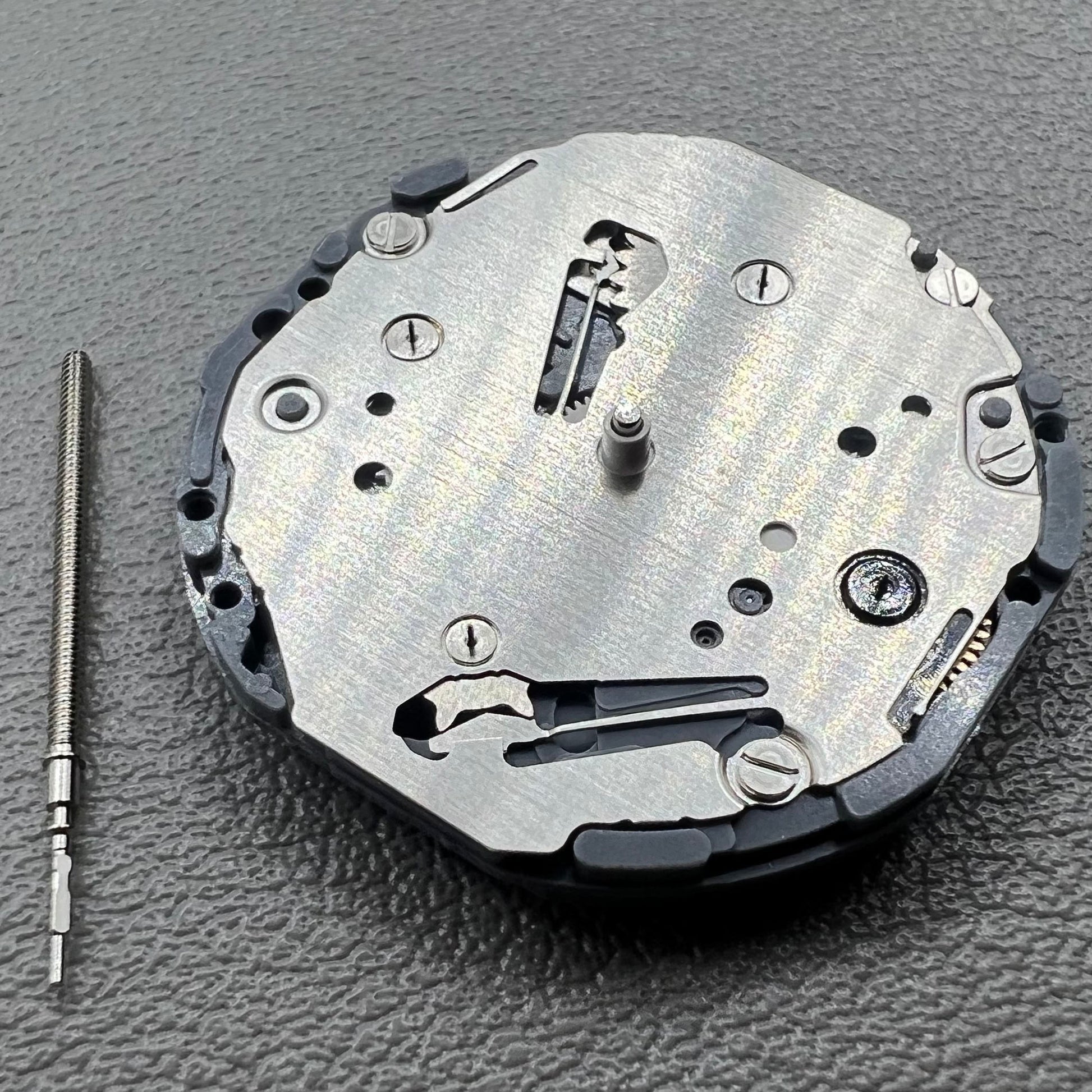 Japan Hattori Epson VD74A quartz watch movement with precision timekeeping for watch accessories.
