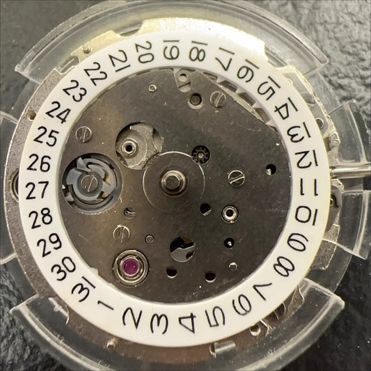 Japan-made Miyota 8218 automatic watch hands for precise timekeeping and date adjustment at 9 o'clock.