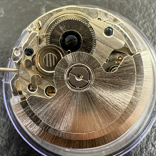 China Made 2242 Automatic Movement Single Calendar 2 Hands with Small Second