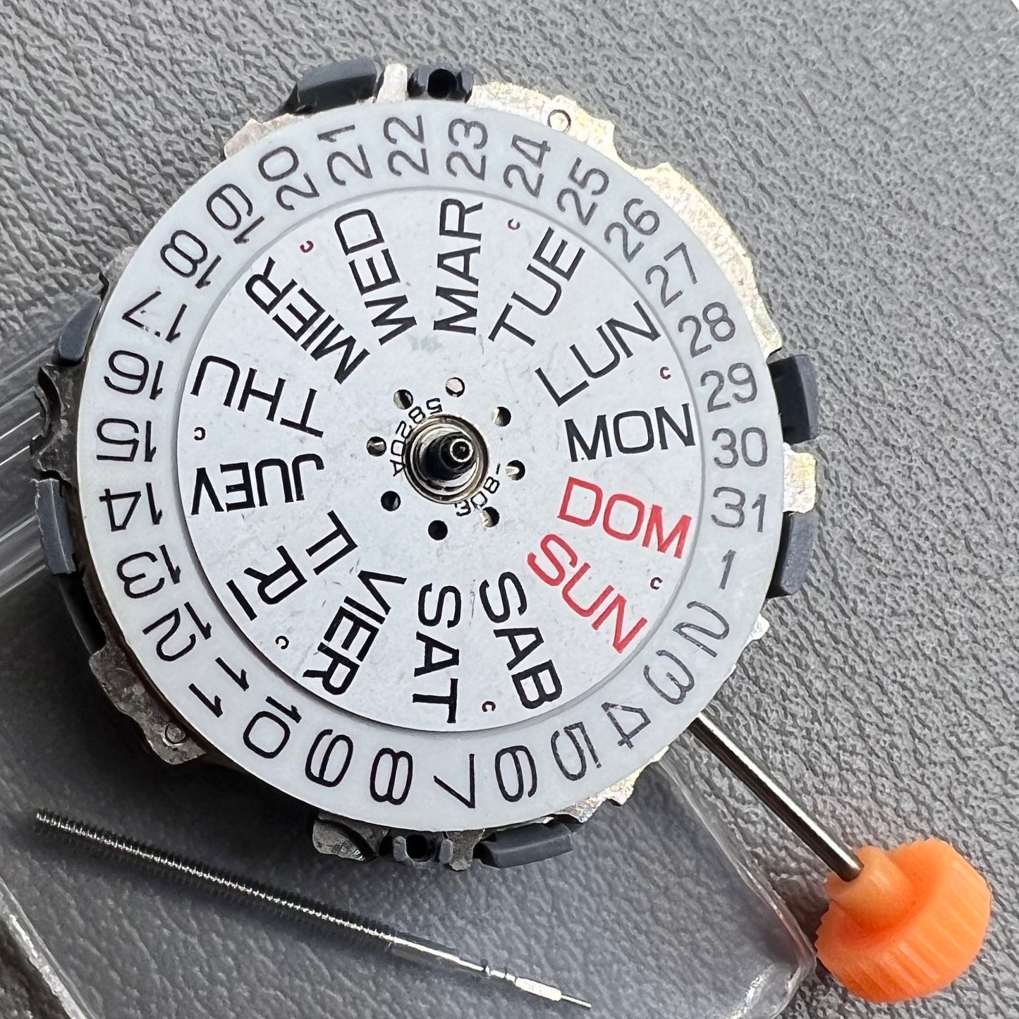 Japan Miyota Quarz Uhrwerk Modell 2S65 mit pr�ziser Zeitmessung f�r hochwertige Uhren.