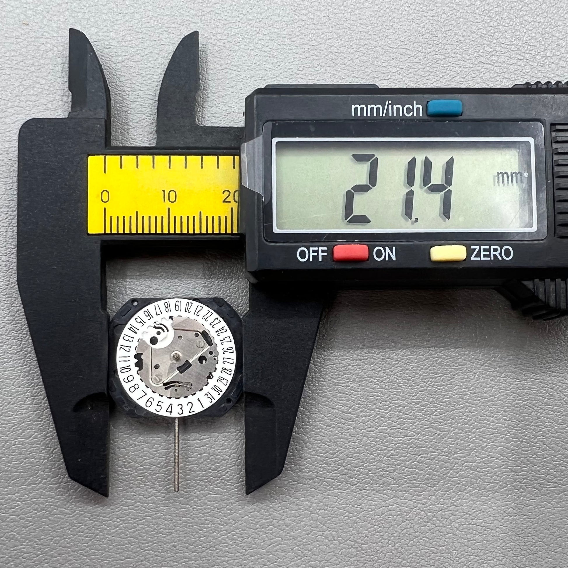 Japan Hattori VX29 quartz watch movement with 2 hands for precise timekeeping in accessories.