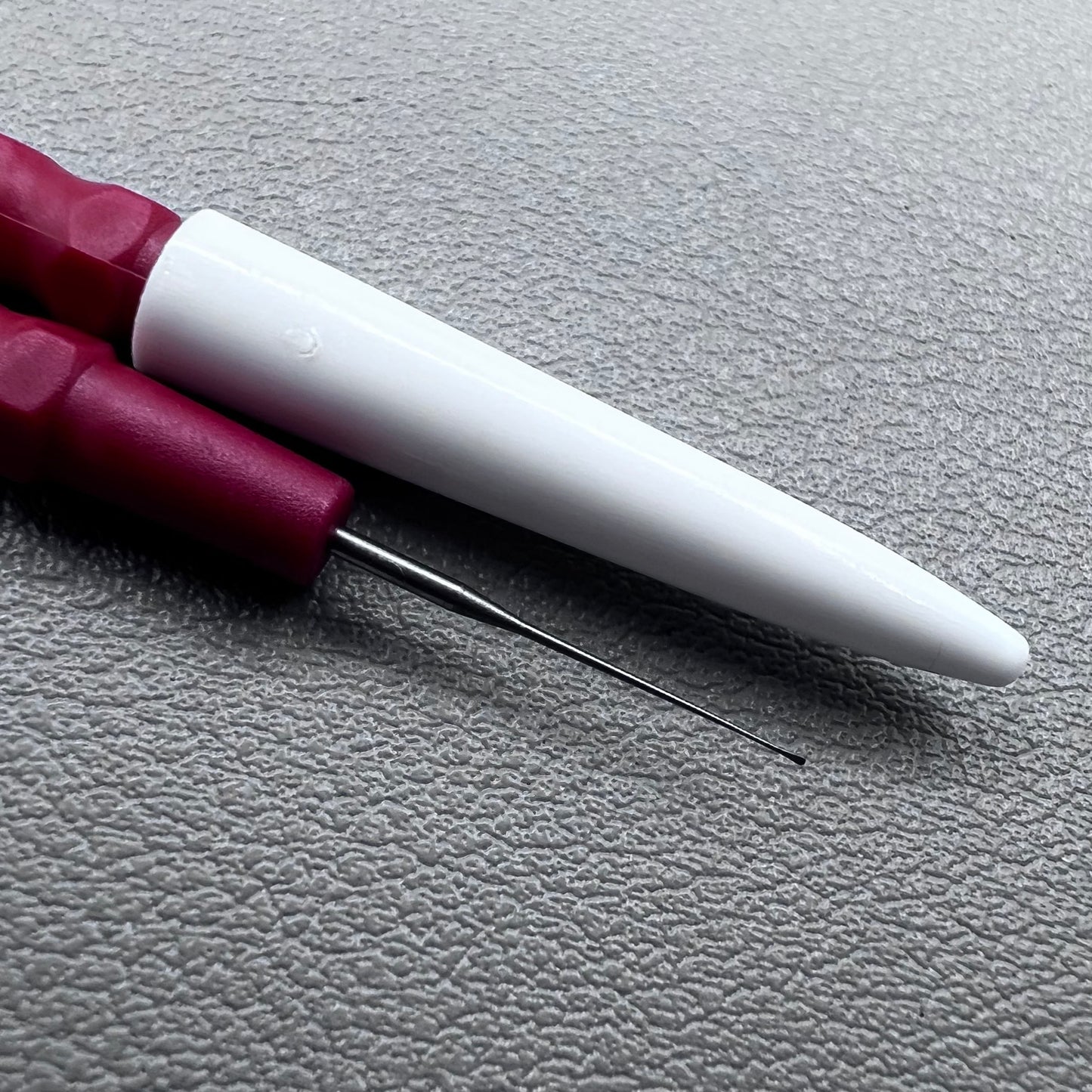 Swiss Bergeon 30102-A Watch Dip Oilers Red (Fine)