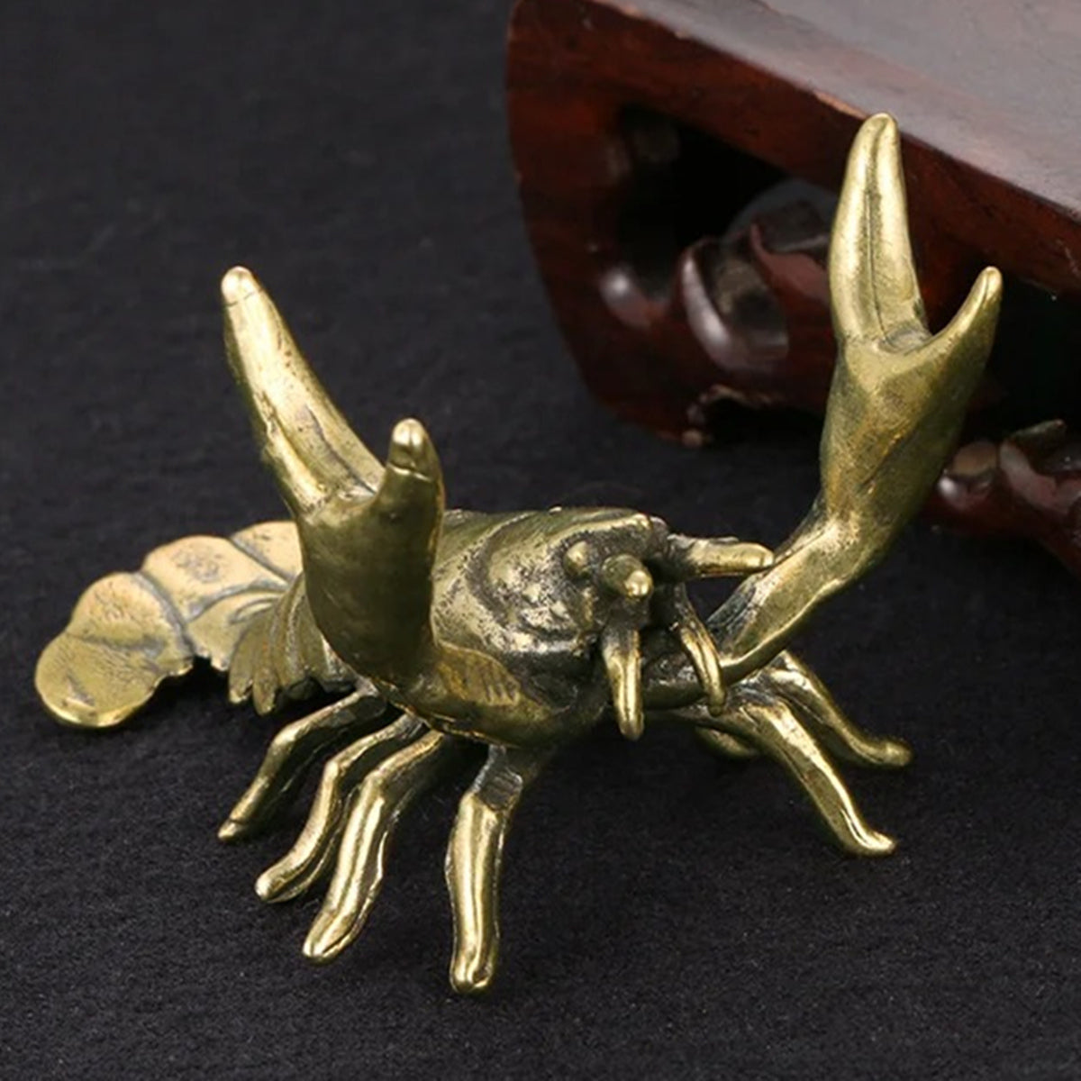Hand-carved solid copper crayfish figurine with vintage bronze finish, perfect for decor.