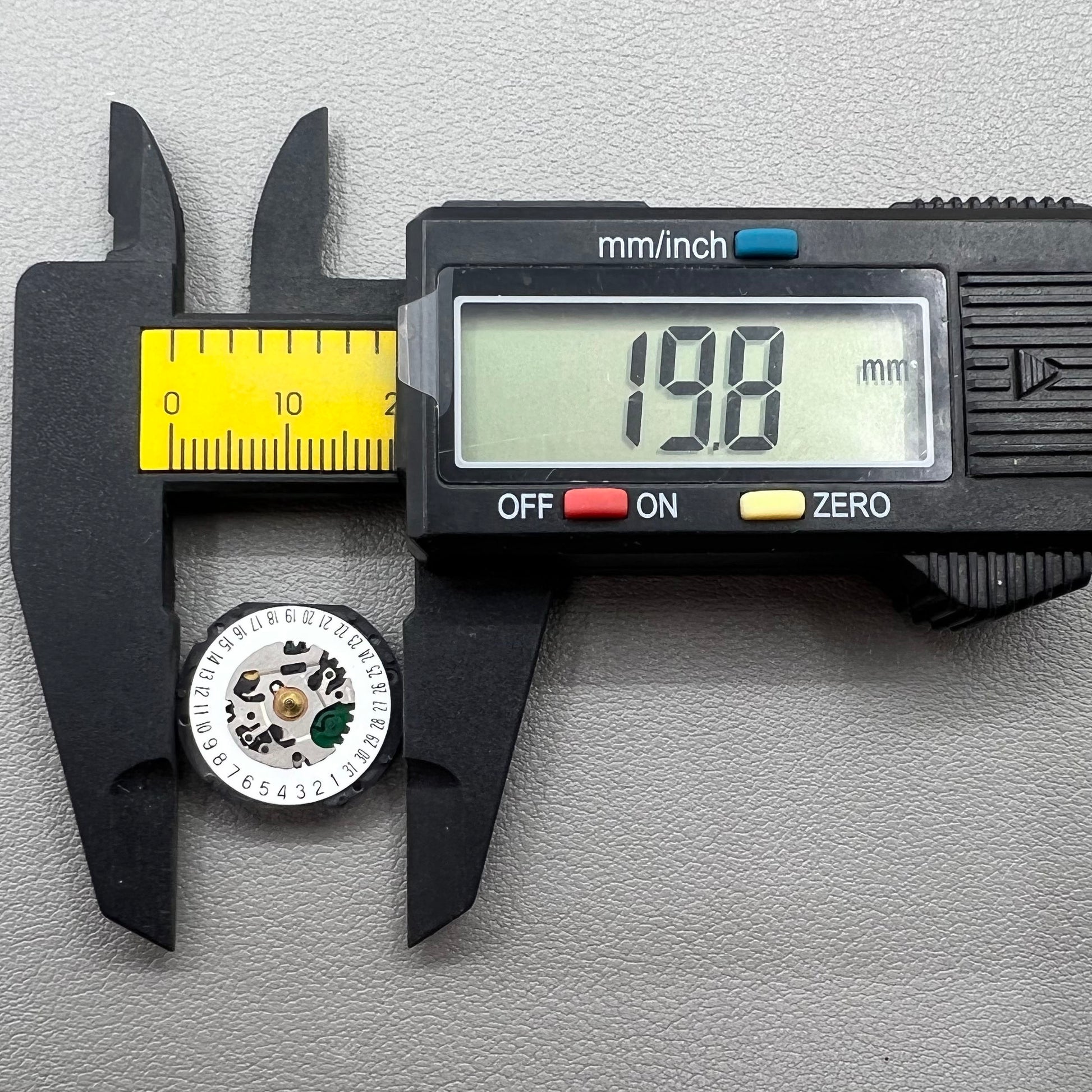 Japan Hattori Epson VX12E quartz movement with date display at 6 o'clock for watch accessories