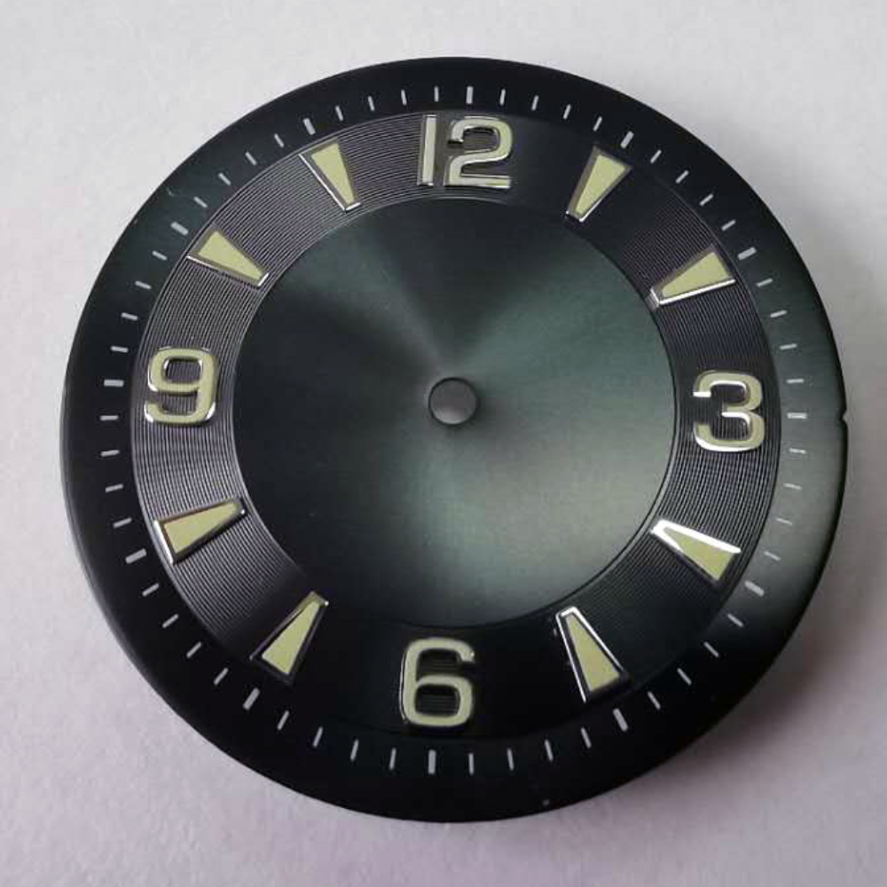 33mm Mingzhu watch dial with luminous markers, compatible with ETA 2836 and Miyota 8200/8215 movements.