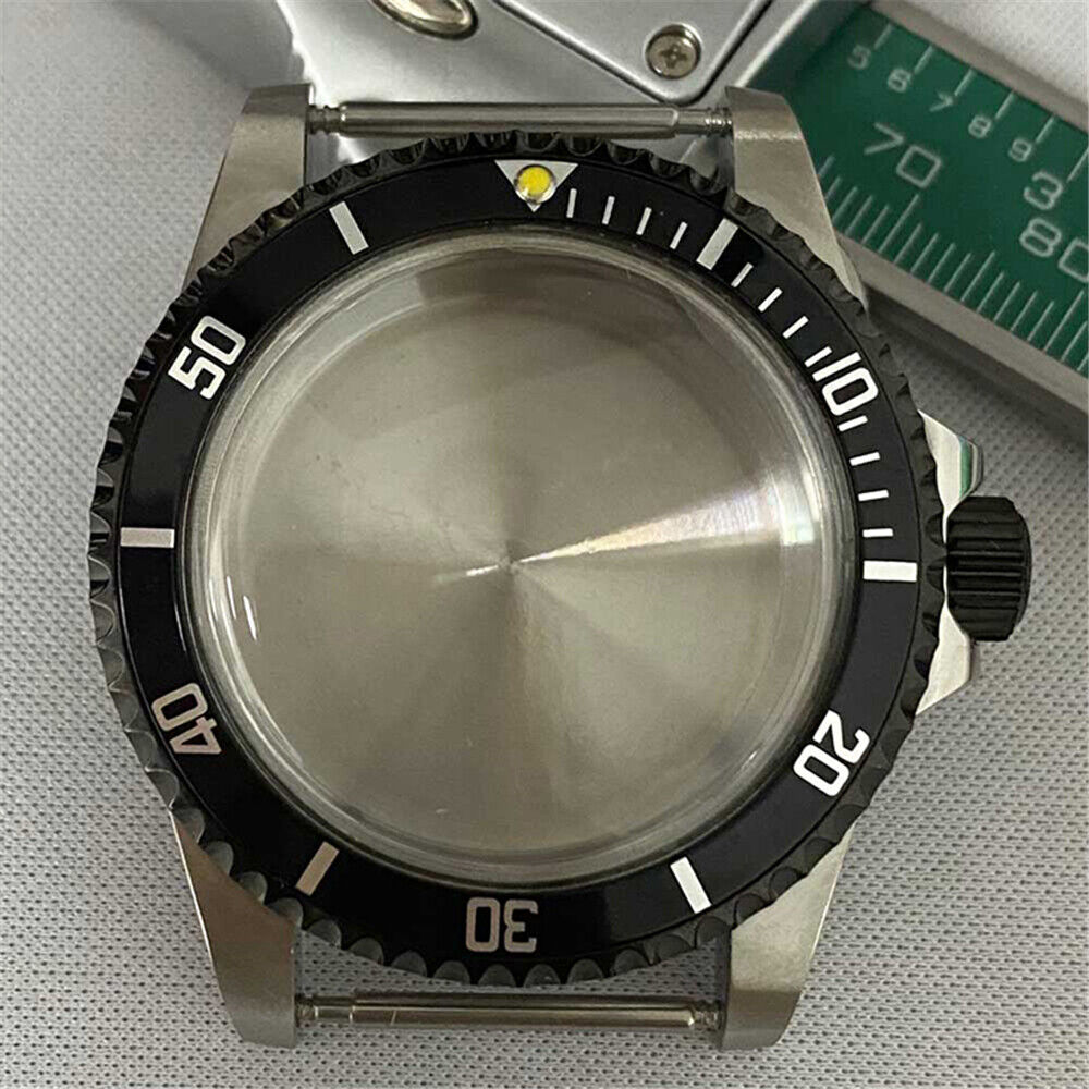 39.5mm PVD bronze Retro watch case in 316L stainless steel, compatible with NH35/NH36 movements.