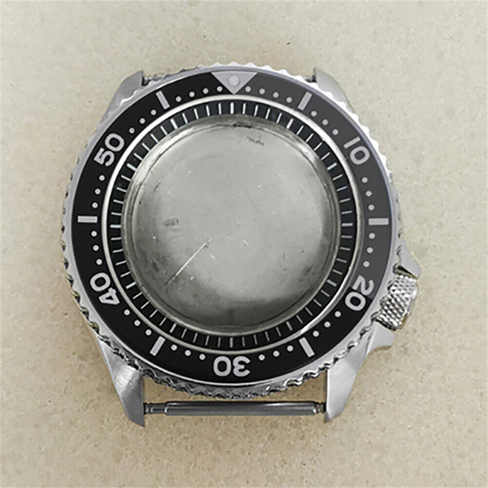 1. Stainless steel 41.5mm watch case for NH35/36 movement, compatible with SKX007 models.