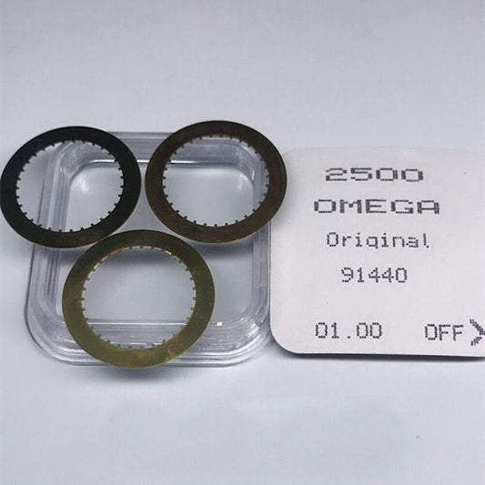 Light white Omega 2500 date wheel positioned at 3 o'clock for precise timekeeping upgrades.