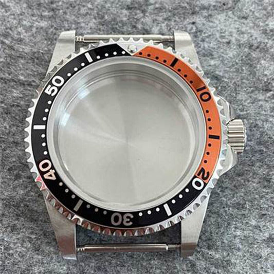 Waterproof stainless steel watch case 39.5mm with sapphire glass, compatible with NH35/36 movements.
