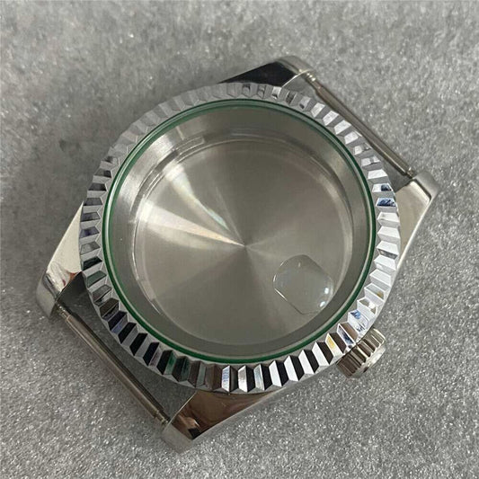 39MM stainless steel watch case with sapphire glass and solid back for NH35/NH36/4R movements.