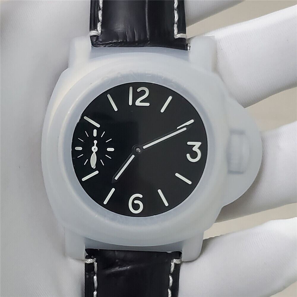 Silicone shock-proof watch case cover for 40/44mm watches, protecting against scratches and impacts.