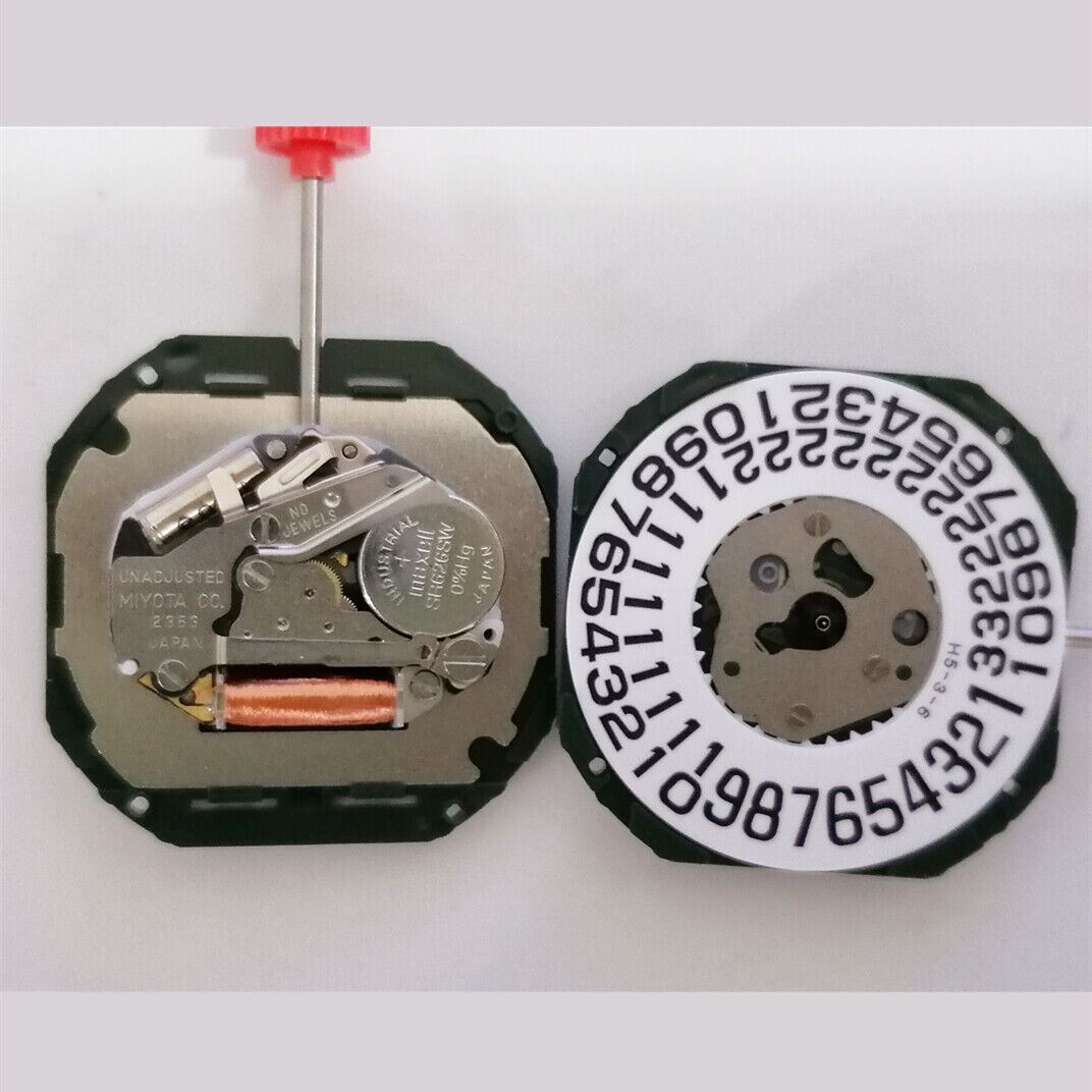 Quartz movement Miyota 2353 with date at 6 o'clock and watch stem for precise timekeeping.