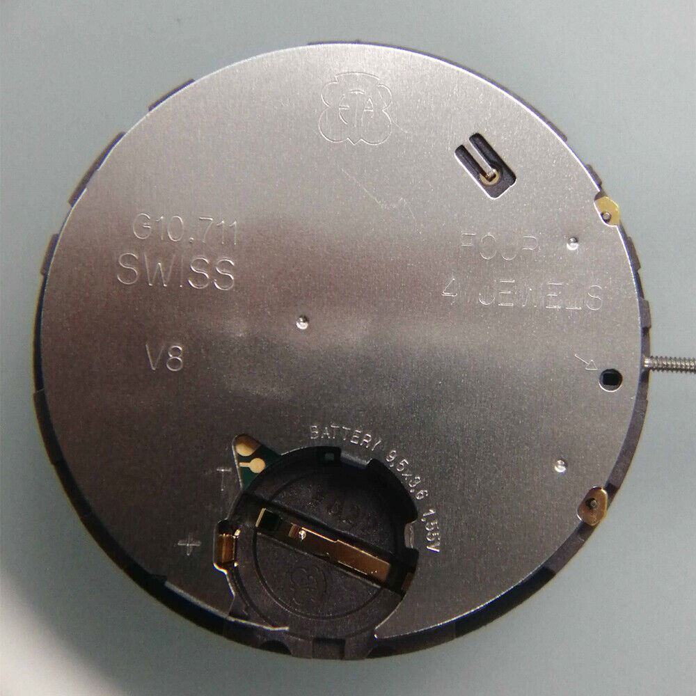 ETA G10.711 Swiss-made quartz watch movement with 3 hands and date function by ETA.