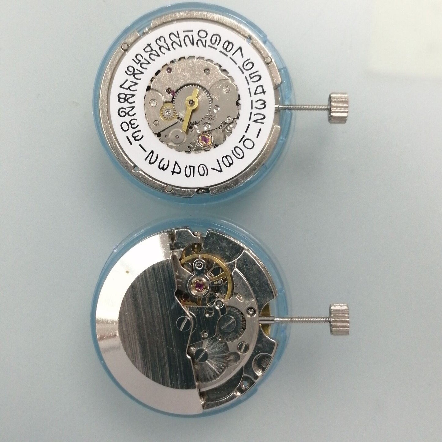 China Made Men?s 3 Hands Silver Watch with Tianjin Seagull ST6 Mechanical Movement, Date at 3 o?clock.