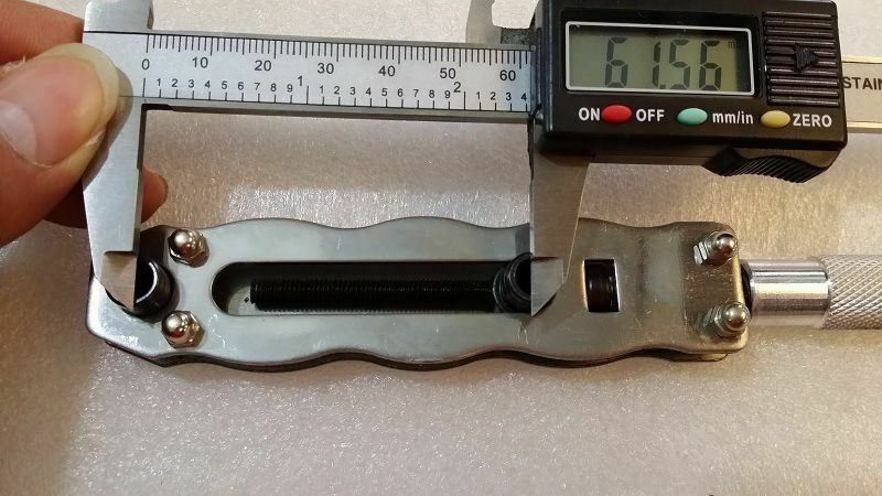 Watchamaker adjustable back case remover wrench with 8 tips for precise watch repair and battery changes.