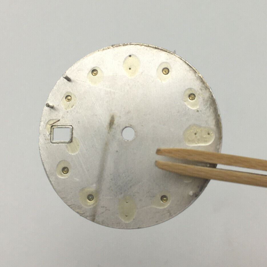 28.5mm luminous watch dial for NH35 movement, ideal for precise repairs and replacements.