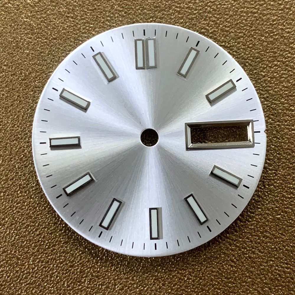 Cadran de montre lumineux de 28,5 mm, adapté au mouvement NH35, pièces de rechange