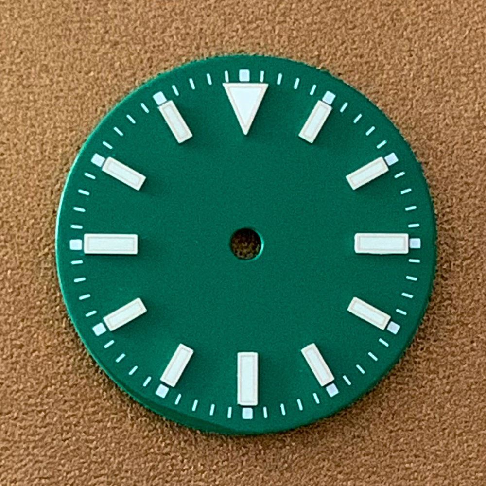 29mm luminous watch dial for NH35/NH36 ETA 2836/8215/2813 movements, enhancing readability and modern style.