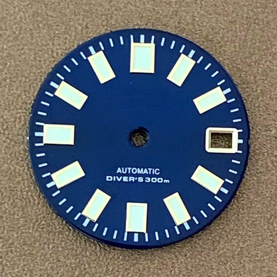 28.5mm C3 green luminous watch dial featuring clear markers for NH35 NH36 movement watches.