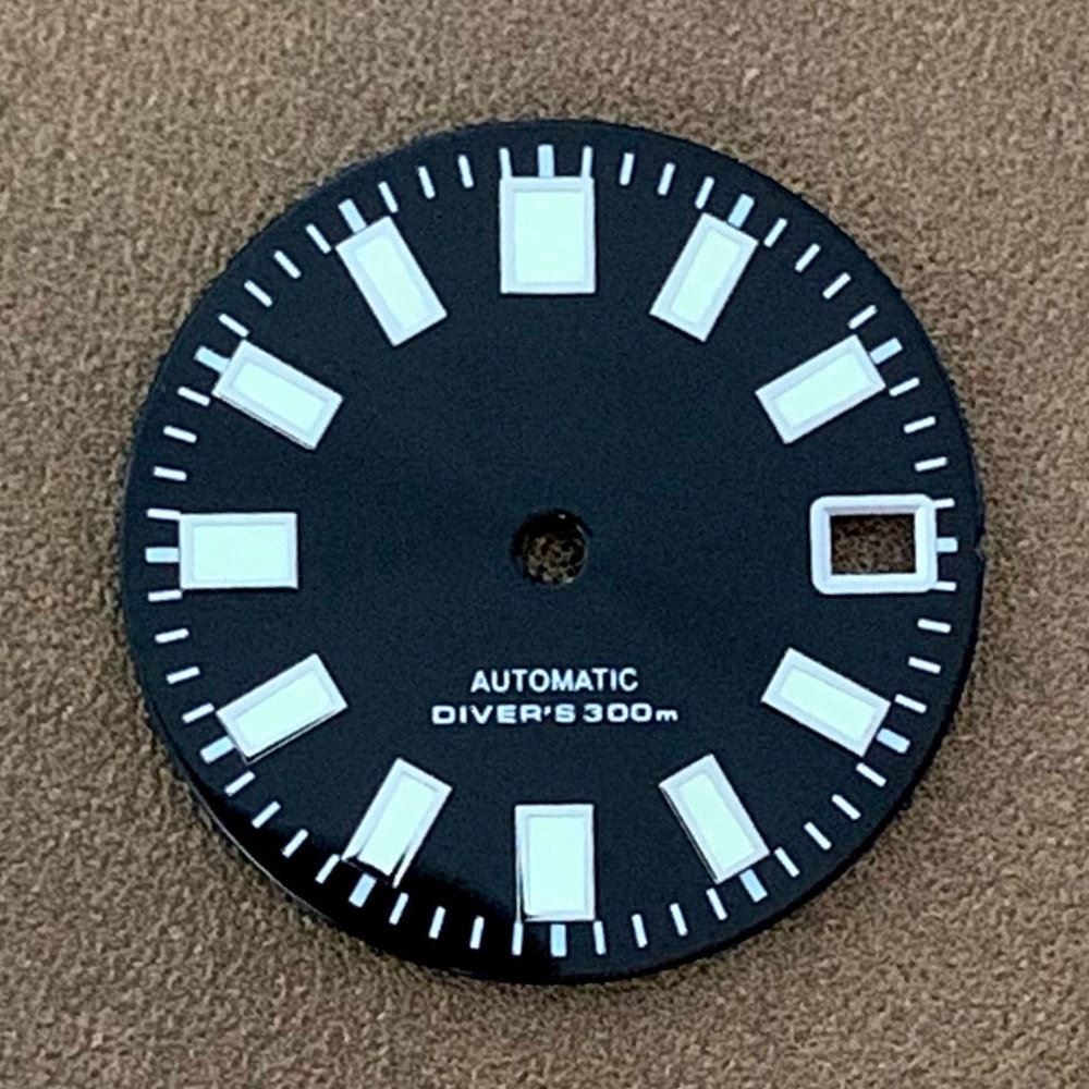 28.5mm C3 green luminous watch dial designed for NH35 NH36 movement watches.