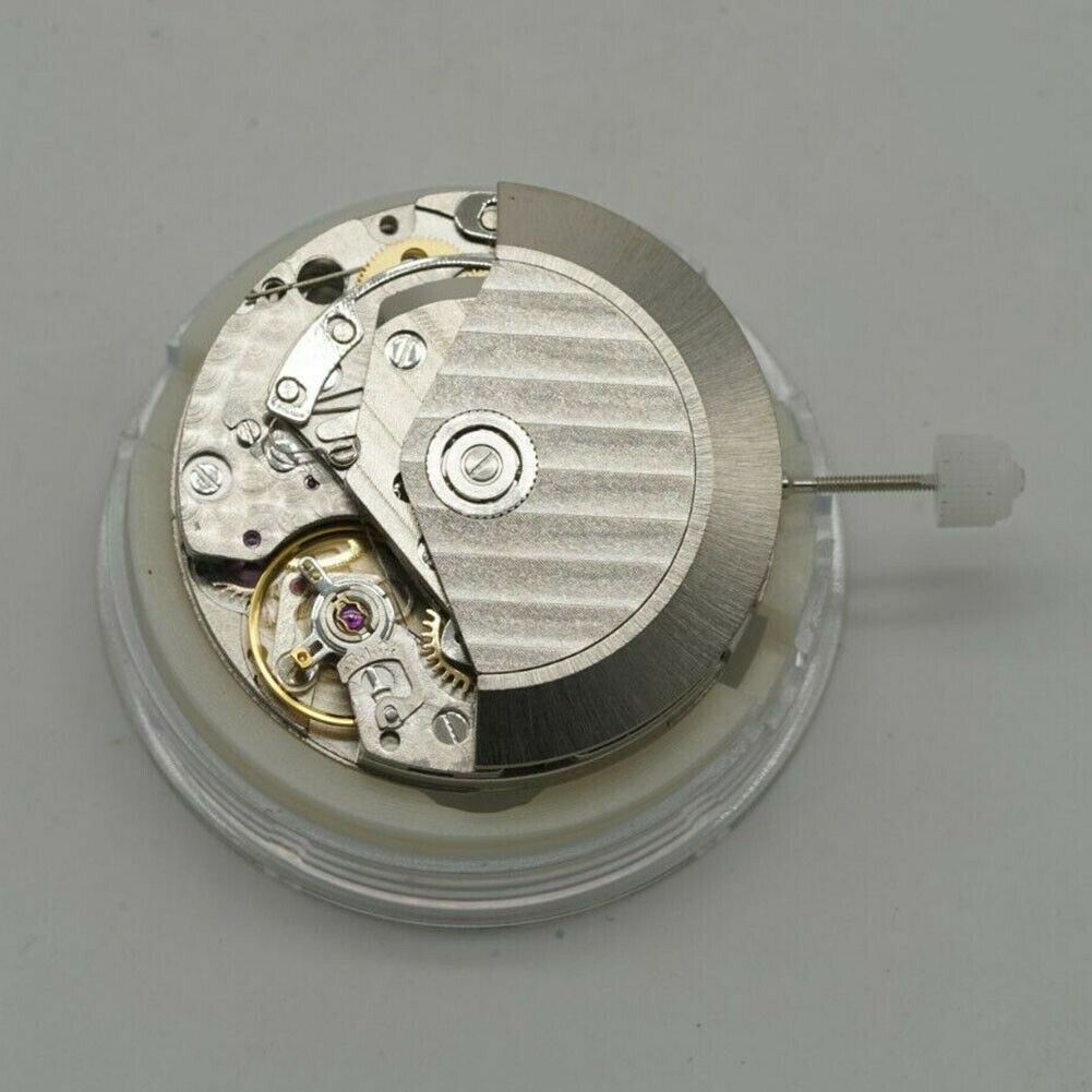 China Made 7753 mechanical movement clone for Daytona watches, highlighting precise craftsmanship.