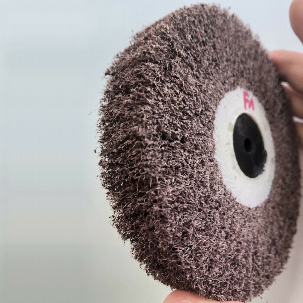 Bergeon 6085-F1 polishing brush with medium grit aluminum oxide wheels for precise watch accessory refinishing.