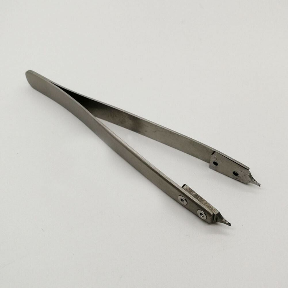 Bergeon 7825 spring bar tweezer lug removal tool for precise watch accessory fitting.