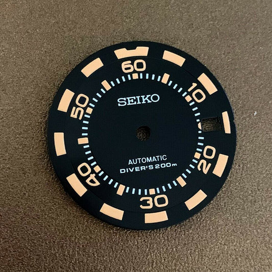 Green luminous 28.50mm watch dial for NH35/NH36 movement, enhancing visibility and style.