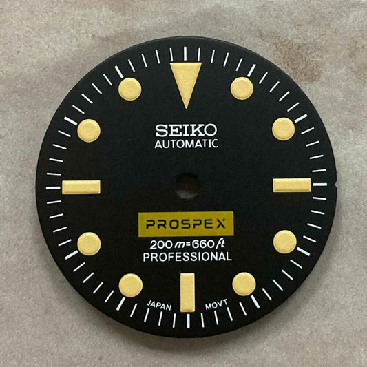 Green luminous 28.50mm watch dial for NH35/NH36 movement, ideal for night visibility.