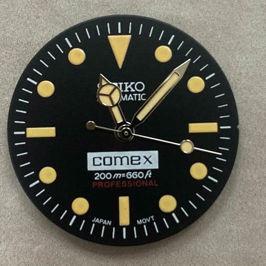 28.50mm green luminous watch dial for NH35/NH36 movement, ideal for night visibility.